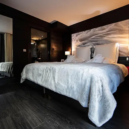 Hotel Avenue & 4*