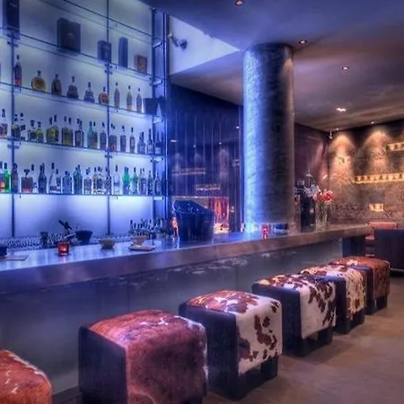 Hotel Avenue &