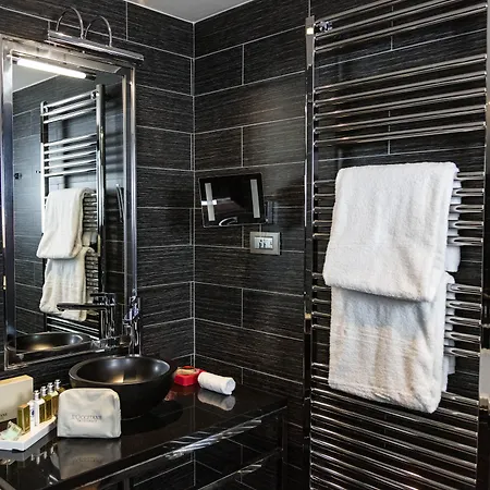 Avenue & Hotel 4*