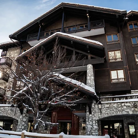 Hotel Avenue & 4*