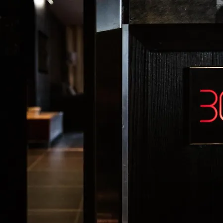 隆琦林荫道酒店 4* Val-dʼIsère